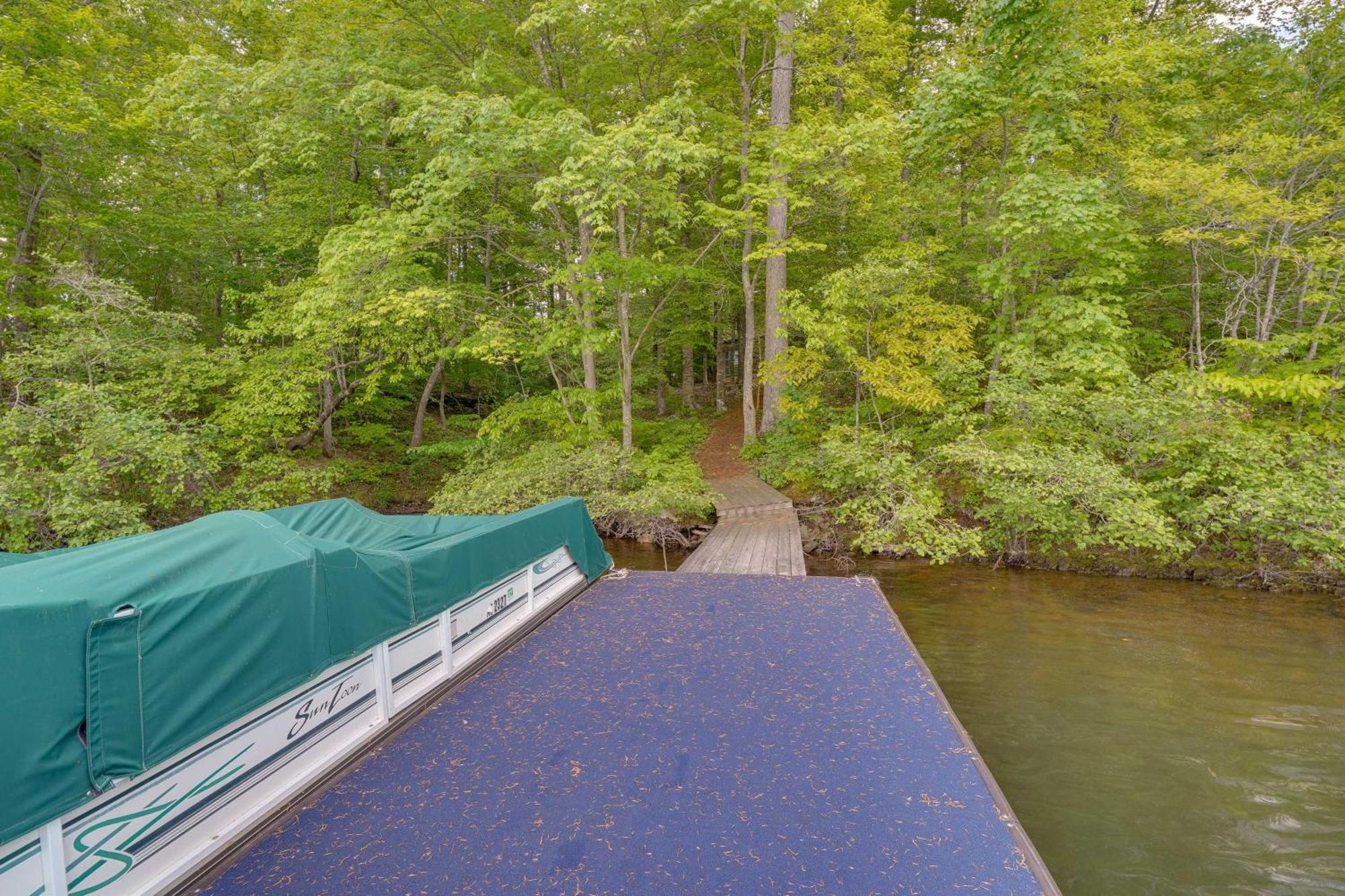 Stunning Lakefront Roxboro Home With Private Dock! 외부 사진