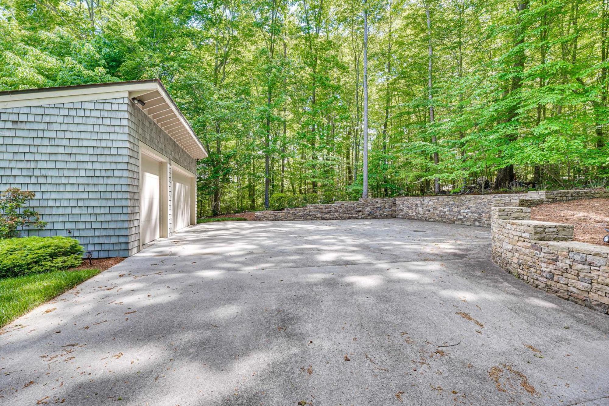 Stunning Lakefront Roxboro Home With Private Dock! 외부 사진