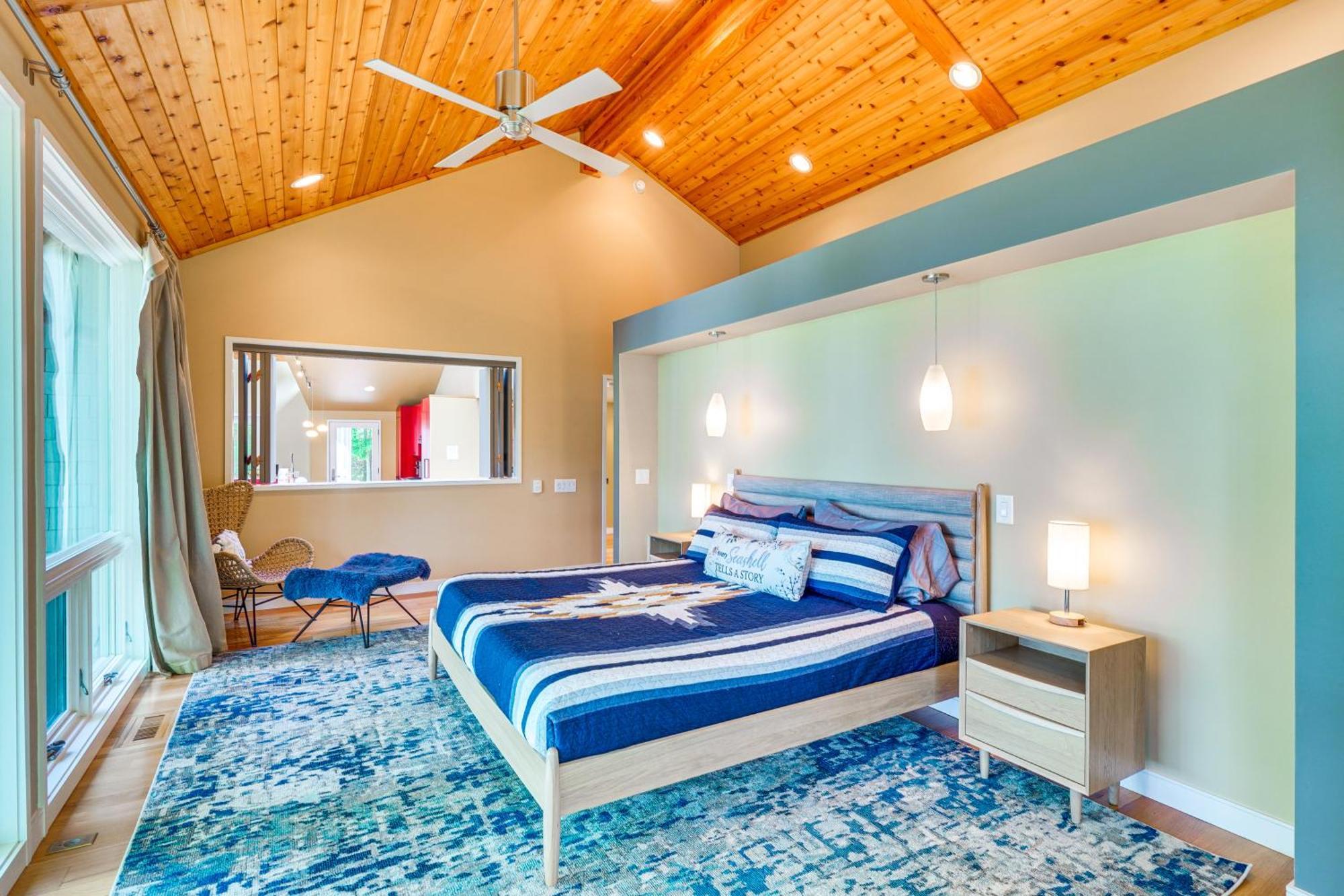 Stunning Lakefront Roxboro Home With Private Dock! 외부 사진